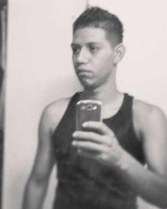 Man, 32. uziel8122