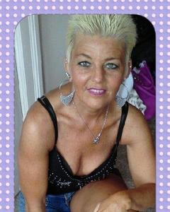 Woman, 64. whitecoco52