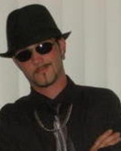 Man, 44. locoladner