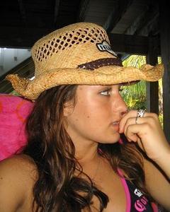 Woman, 35. Carly912