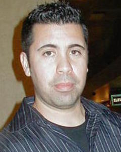 Man, 45. adamaz