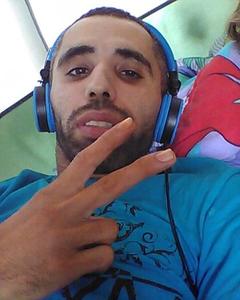 Man, 38. Jr_Estrada6520