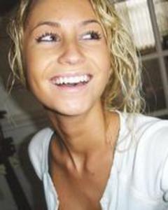 Woman, 39. hottiejHen994