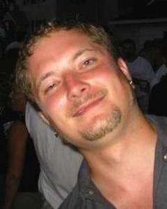 Man, 43. gurbo