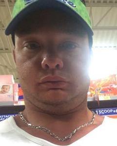 Man, 37. Biggn01