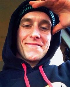 Man, 40. Bopps