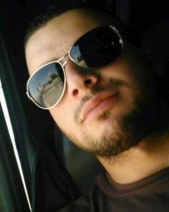 Man, 32. Riadsho