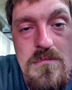 Man, 40. Vhills