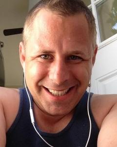 Man, 42. Deetsjohnson