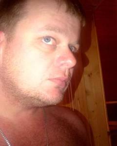 Man, 48. cheferoo