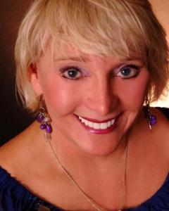 Woman, 70. Prettyndiamond