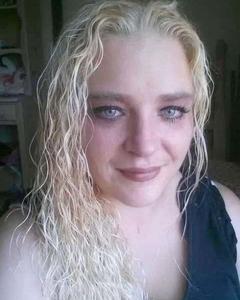 Woman, 48. debieg