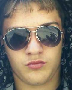 Man, 28. aronhowe