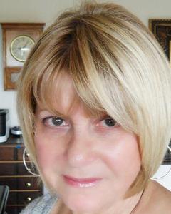Woman, 78. Valpad