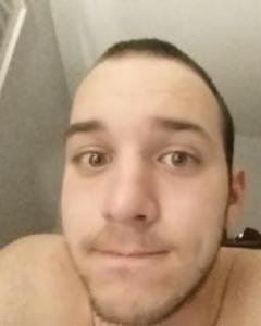 Man, 32. bizzletino