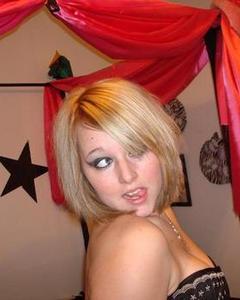 Woman, 40. xLipSx