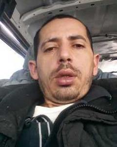 Man, 44. estoivuscadomu