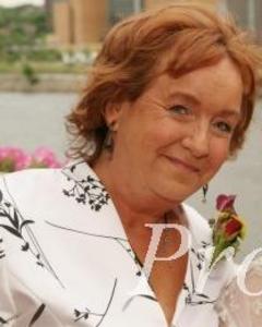 Woman, 72. GoldEyes
