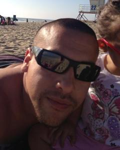 Man, 40. Mr_Rightno7742