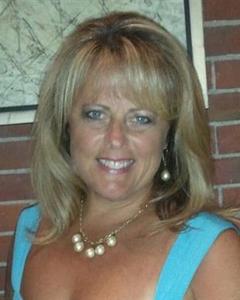 Woman, 58. JulielovesU22