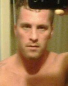 Man, 45. ganggster