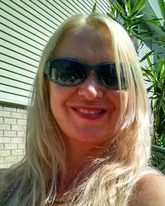 Woman, 55. ROSE5210