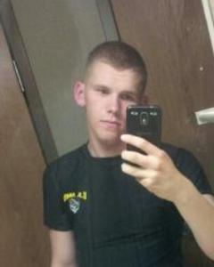 Man, 44. samoseth