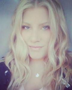 Woman, 35. 0oLala