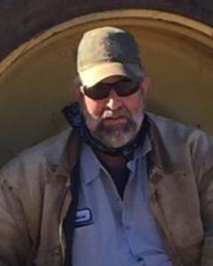 Man, 60. John_Deere_465