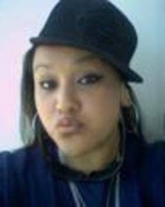 Woman, 36. G1ggl3s