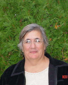 Woman, 70. Looking9221