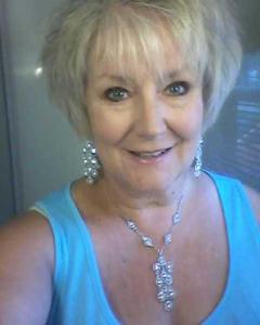 Woman, 71. fabulousjewels