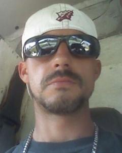 Man, 44. hennito
