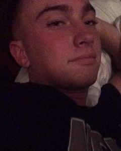 Man, 33. Gurrett
