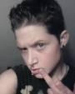 Woman, 35. NAT4SHAORT