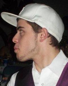 Man, 33. stevec22853174