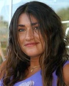 Woman, 41. Kim_Chatalas