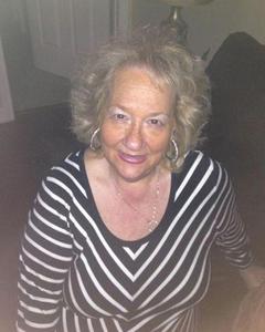 Woman, 72. hotshelart