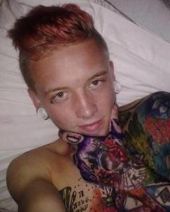 Man, 27. tattooed_alex