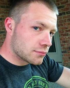 Man, 34. Jon450865