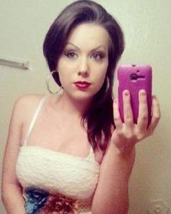 Woman, 34. LucyScott0