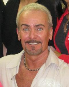 Man, 70. hustledancr