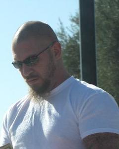 Man, 44. mwillm