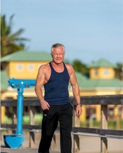 Man, 66. fit4life130