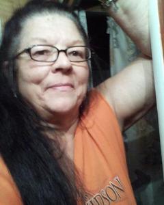 Woman, 68. hybred