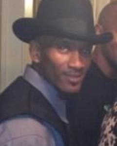 Man, 40. mrred0171