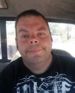 Man, 48. roadyone
