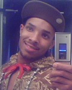 Man, 34. Twn840