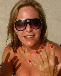 Woman, 70. BETHIE70