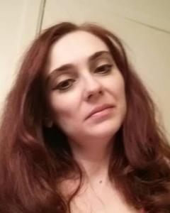 Woman, 47. Daniu6304